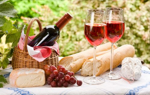 看準信息化市場的變化,酒類經銷商可以這樣轉變營銷思路