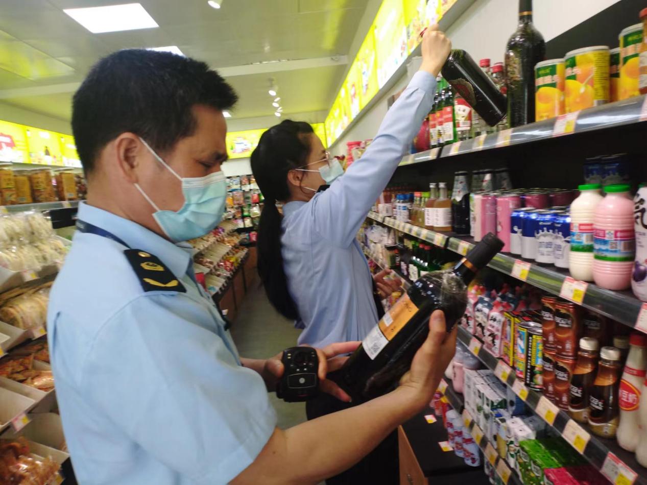 雁山區市場監管局多措并舉，精準施策穩市場主體激活力——以酒類經營為例看成效