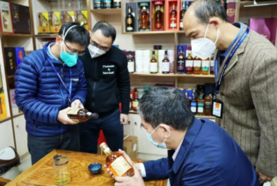 第三季“九號查酒”行動圓滿收官，現場查扣一批假冒“茅臺1935”，強化酒類市場監管